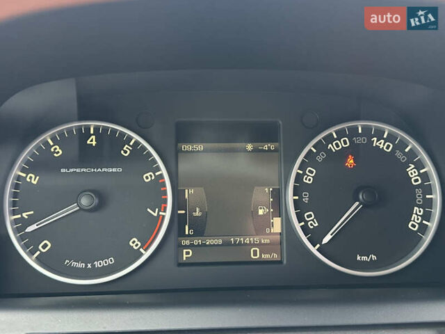 Білий Ленд Ровер Range Rover Sport, об'ємом двигуна 5 л та пробігом 171 тис. км за 12500 $, фото 38 на Automoto.ua