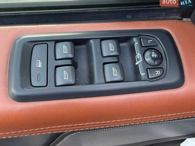 Білий Ленд Ровер Range Rover Sport, об'ємом двигуна 5 л та пробігом 180 тис. км за 10600 $, фото 23 на Automoto.ua