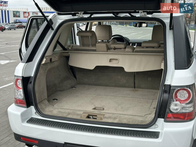 Білий Ленд Ровер Range Rover Sport, об'ємом двигуна 5 л та пробігом 120 тис. км за 13500 $, фото 33 на Automoto.ua