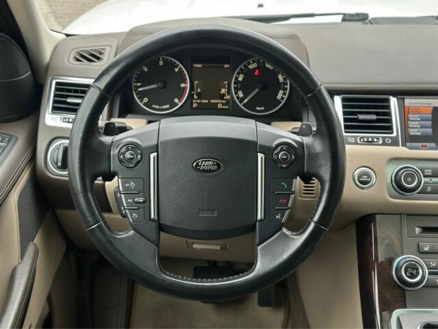 Білий Ленд Ровер Range Rover Sport, об'ємом двигуна 3.6 л та пробігом 202 тис. км за 15850 $, фото 17 на Automoto.ua