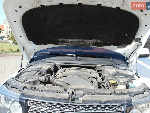 Білий Ленд Ровер Range Rover Sport, об'ємом двигуна 2.99 л та пробігом 177 тис. км за 12500 $, фото 24 на Automoto.ua