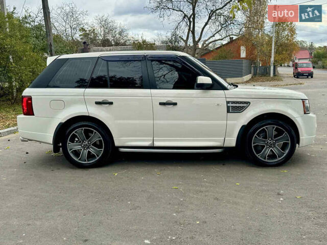 Білий Ленд Ровер Range Rover Sport, об'ємом двигуна 3 л та пробігом 208 тис. км за 15900 $, фото 9 на Automoto.ua