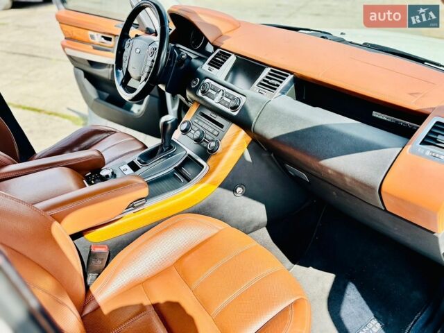 Білий Ленд Ровер Range Rover Sport, об'ємом двигуна 5 л та пробігом 181 тис. км за 14500 $, фото 7 на Automoto.ua
