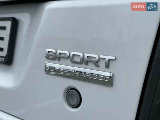 Білий Ленд Ровер Range Rover Sport, об'ємом двигуна 5 л та пробігом 120 тис. км за 13500 $, фото 29 на Automoto.ua