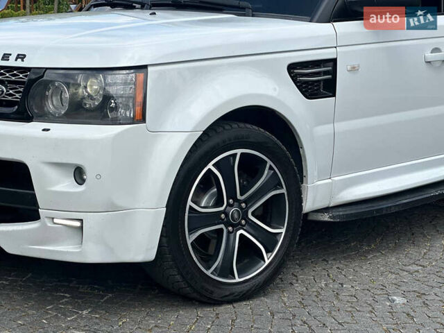 Белый Ленд Ровер Рендж Ровер Спорт, объемом двигателя 2.99 л и пробегом 173 тыс. км за 16300 $, фото 3 на Automoto.ua