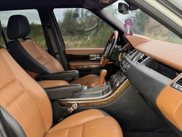 Білий Ленд Ровер Range Rover Sport, об'ємом двигуна 3 л та пробігом 178 тис. км за 11000 $, фото 17 на Automoto.ua