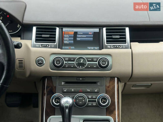 Білий Ленд Ровер Range Rover Sport, об'ємом двигуна 3.63 л та пробігом 202 тис. км за 15850 $, фото 24 на Automoto.ua