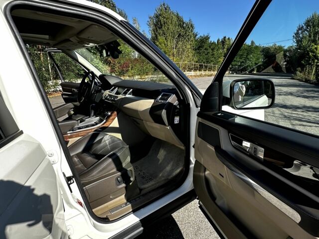 Ленд Ровер Рендж Ровер Спорт 2010 в Киеве на Automoto.ua Белый Ленд Ровер Рендж Ровер Спорт, объемом двигателя 3.6 л и пробегом 202 тыс. км за 15500 $, фото 6 на Automoto.ua