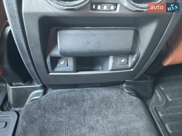 Білий Ленд Ровер Range Rover Sport, об'ємом двигуна 5 л та пробігом 171 тис. км за 16000 $, фото 27 на Automoto.ua