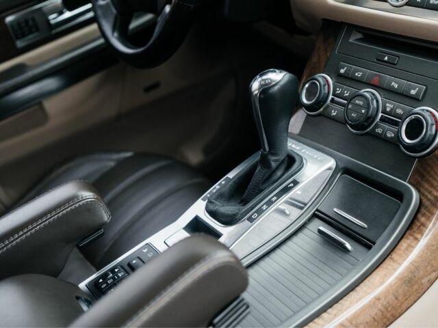 Білий Ленд Ровер Range Rover Sport, об'ємом двигуна 5 л та пробігом 147 тис. км за 15100 $, фото 14 на Automoto.ua