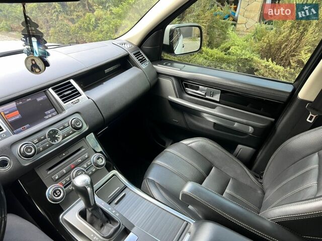 Білий Ленд Ровер Range Rover Sport, об'ємом двигуна 5 л та пробігом 150 тис. км за 14000 $, фото 27 на Automoto.ua