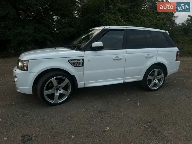 Білий Ленд Ровер Range Rover Sport, об'ємом двигуна 3 л та пробігом 213 тис. км за 15000 $, фото 9 на Automoto.ua