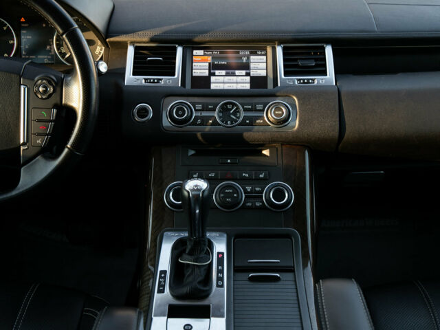 Білий Ленд Ровер Range Rover Sport, об'ємом двигуна 3 л та пробігом 190 тис. км за 20900 $, фото 15 на Automoto.ua