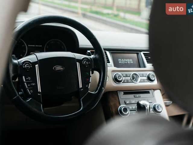 Білий Ленд Ровер Range Rover Sport, об'ємом двигуна 5 л та пробігом 147 тис. км за 15100 $, фото 19 на Automoto.ua