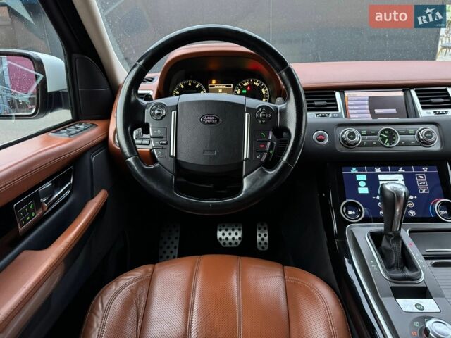 Білий Ленд Ровер Range Rover Sport, об'ємом двигуна 5 л та пробігом 181 тис. км за 12700 $, фото 20 на Automoto.ua