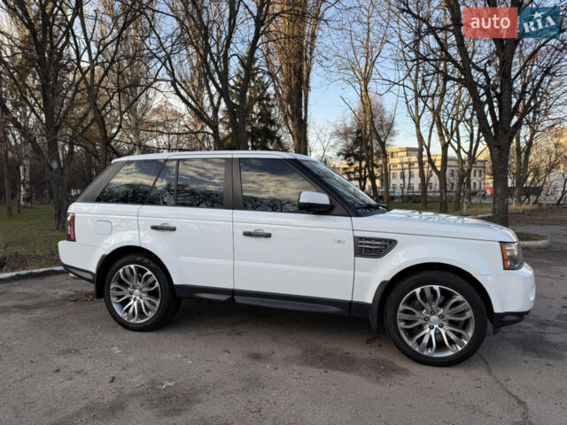 Білий Ленд Ровер Range Rover Sport, об'ємом двигуна 5 л та пробігом 156 тис. км за 14000 $, фото 5 на Automoto.ua
