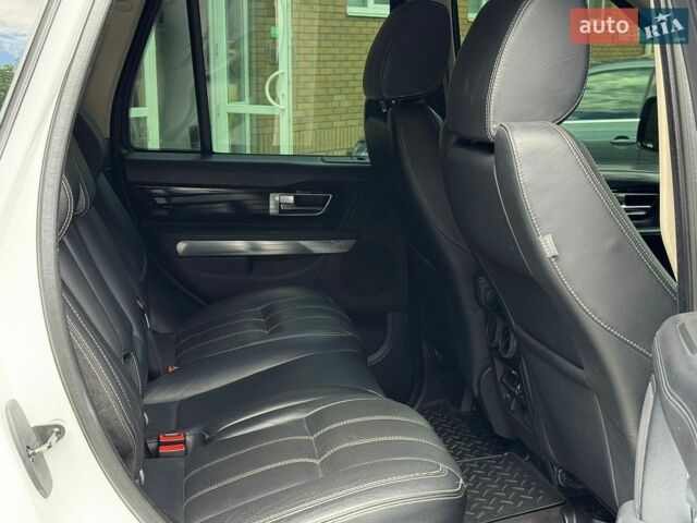 Білий Ленд Ровер Range Rover Sport, об'ємом двигуна 5 л та пробігом 149 тис. км за 14999 $, фото 12 на Automoto.ua