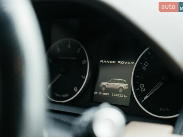 Білий Ленд Ровер Range Rover Sport, об'ємом двигуна 5 л та пробігом 148 тис. км за 15500 $, фото 20 на Automoto.ua
