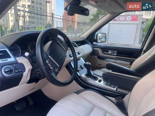 Білий Ленд Ровер Range Rover Sport, об'ємом двигуна 5 л та пробігом 120 тис. км за 17200 $, фото 5 на Automoto.ua