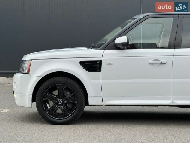 Білий Ленд Ровер Range Rover Sport, об'ємом двигуна 5 л та пробігом 181 тис. км за 14900 $, фото 4 на Automoto.ua