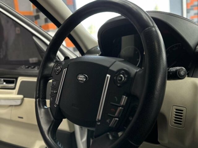 Білий Ленд Ровер Range Rover Sport, об'ємом двигуна 2.99 л та пробігом 208 тис. км за 20500 $, фото 11 на Automoto.ua