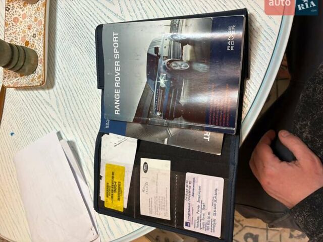 Білий Ленд Ровер Range Rover Sport, об'ємом двигуна 5 л та пробігом 148 тис. км за 15500 $, фото 39 на Automoto.ua