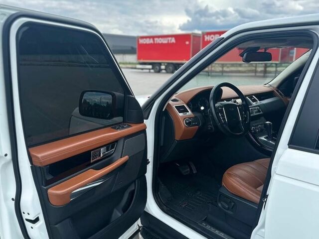 Білий Ленд Ровер Range Rover Sport, об'ємом двигуна 5 л та пробігом 177 тис. км за 16000 $, фото 9 на Automoto.ua