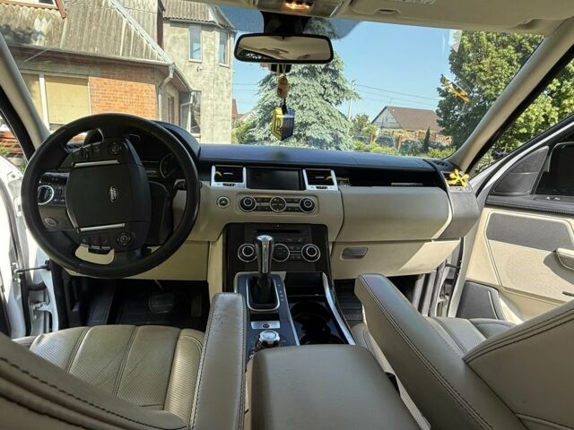 Белый Ленд Ровер Рендж Ровер Спорт, объемом двигателя 5 л и пробегом 195 тыс. км за 25500 $, фото 8 на Automoto.ua