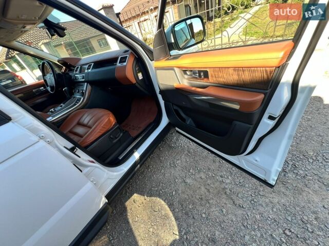 Білий Ленд Ровер Range Rover Sport, об'ємом двигуна 3 л та пробігом 262 тис. км за 18000 $, фото 1 на Automoto.ua