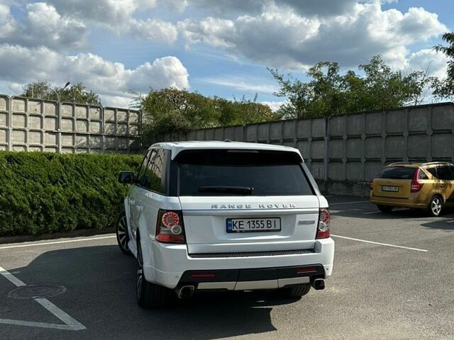 Білий Ленд Ровер Range Rover Sport, об'ємом двигуна 5 л та пробігом 167 тис. км за 17000 $, фото 10 на Automoto.ua