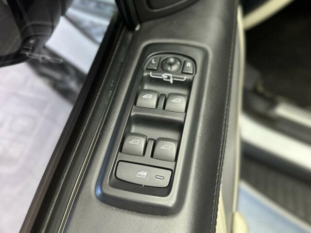 Білий Ленд Ровер Range Rover Sport, об'ємом двигуна 2.99 л та пробігом 208 тис. км за 20500 $, фото 21 на Automoto.ua
