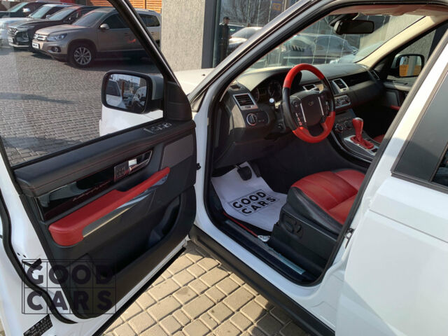 Білий Ленд Ровер Range Rover Sport, об'ємом двигуна 3 л та пробігом 121 тис. км за 24999 $, фото 16 на Automoto.ua