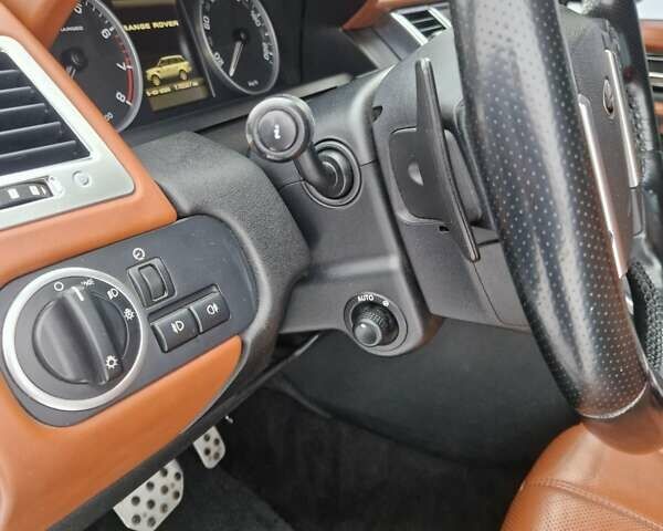 Белый Ленд Ровер Рендж Ровер Спорт, объемом двигателя 5 л и пробегом 170 тыс. км за 13333 $, фото 11 на Automoto.ua