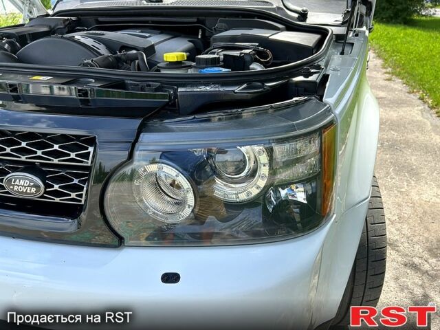 Белый Ленд Ровер Рендж Ровер Спорт, объемом двигателя 3 л и пробегом 167 тыс. км за 18500 $, фото 6 на Automoto.ua