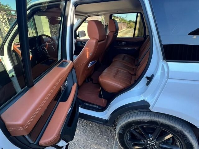 Білий Ленд Ровер Range Rover Sport, об'ємом двигуна 3 л та пробігом 262 тис. км за 18000 $, фото 8 на Automoto.ua