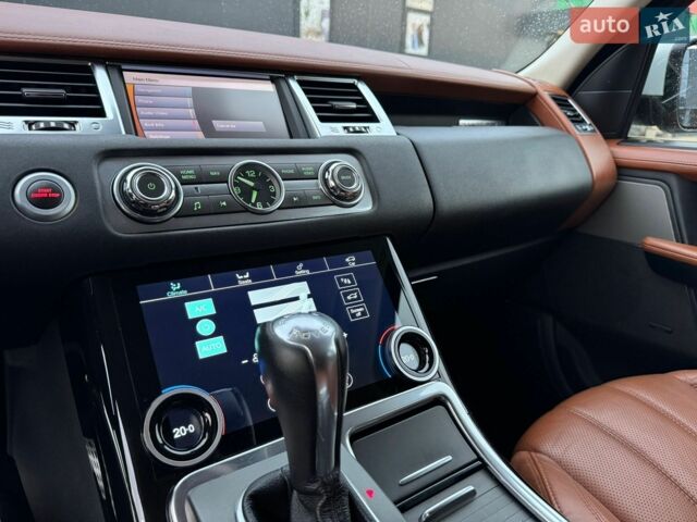 Білий Ленд Ровер Range Rover Sport, об'ємом двигуна 5 л та пробігом 181 тис. км за 12700 $, фото 22 на Automoto.ua