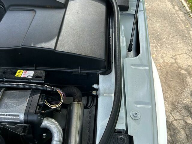 Белый Ленд Ровер Рендж Ровер Спорт, объемом двигателя 3 л и пробегом 167 тыс. км за 18500 $, фото 7 на Automoto.ua