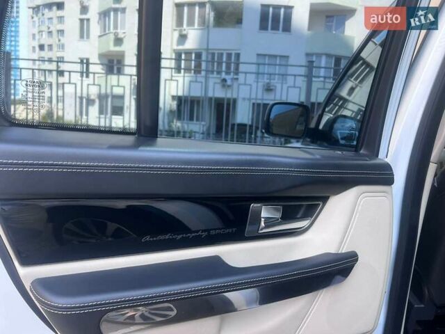Білий Ленд Ровер Range Rover Sport, об'ємом двигуна 5 л та пробігом 120 тис. км за 17200 $, фото 9 на Automoto.ua