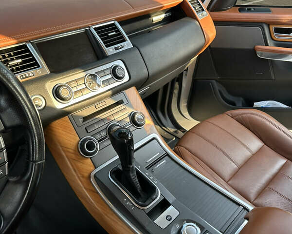 Белый Ленд Ровер Рендж Ровер Спорт, объемом двигателя 3 л и пробегом 284 тыс. км за 19500 $, фото 29 на Automoto.ua