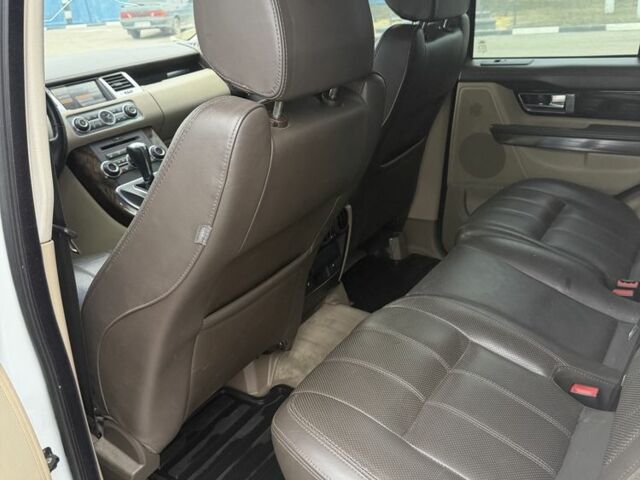 Белый Ленд Ровер Рендж Ровер Спорт, объемом двигателя 5 л и пробегом 238 тыс. км за 6800 $, фото 7 на Automoto.ua