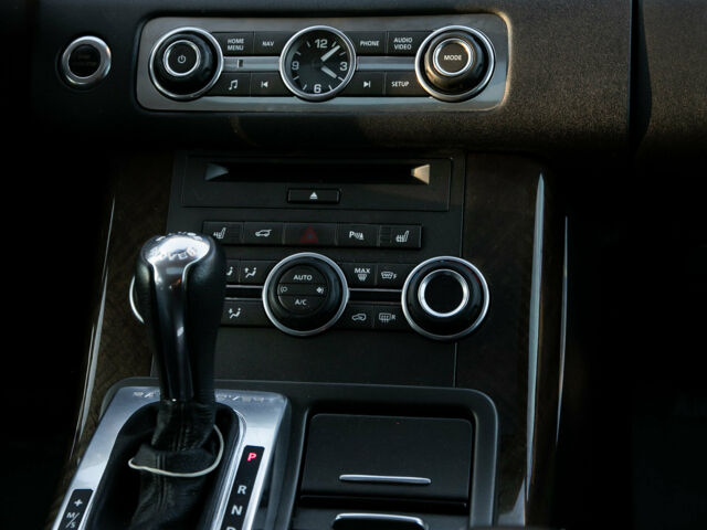 Білий Ленд Ровер Range Rover Sport, об'ємом двигуна 3 л та пробігом 190 тис. км за 20900 $, фото 23 на Automoto.ua