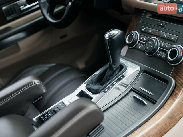 Білий Ленд Ровер Range Rover Sport, об'ємом двигуна 5 л та пробігом 147 тис. км за 15100 $, фото 18 на Automoto.ua