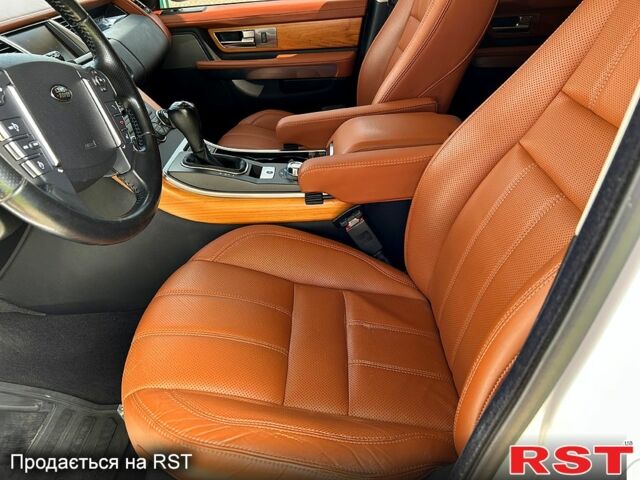 Белый Ленд Ровер Рендж Ровер Спорт, объемом двигателя 3 л и пробегом 167 тыс. км за 18500 $, фото 5 на Automoto.ua