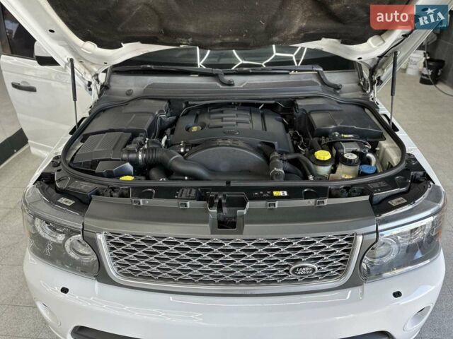 Білий Ленд Ровер Range Rover Sport, об'ємом двигуна 2.99 л та пробігом 208 тис. км за 20500 $, фото 23 на Automoto.ua