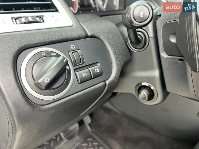 Білий Ленд Ровер Range Rover Sport, об'ємом двигуна 5 л та пробігом 150 тис. км за 14000 $, фото 26 на Automoto.ua