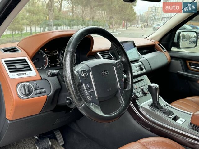Білий Ленд Ровер Range Rover Sport, об'ємом двигуна 5 л та пробігом 212 тис. км за 12999 $, фото 8 на Automoto.ua