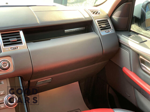 Білий Ленд Ровер Range Rover Sport, об'ємом двигуна 3 л та пробігом 121 тис. км за 24999 $, фото 35 на Automoto.ua
