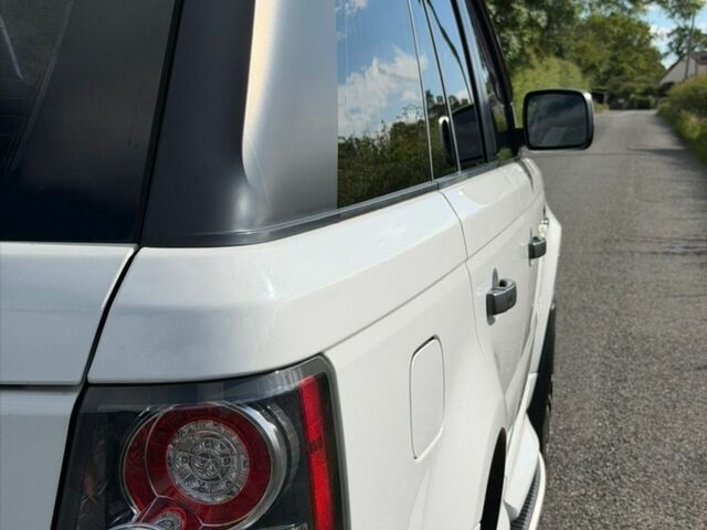 Білий Ленд Ровер Range Rover Sport, об'ємом двигуна 5 л та пробігом 175 тис. км за 15000 $, фото 7 на Automoto.ua