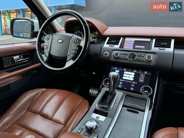 Білий Ленд Ровер Range Rover Sport, об'ємом двигуна 5 л та пробігом 181 тис. км за 12700 $, фото 18 на Automoto.ua