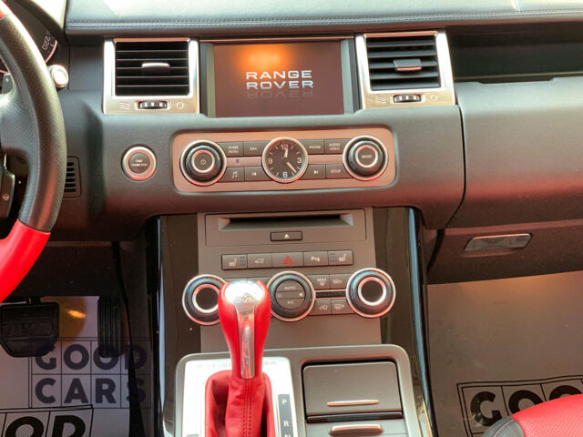 Білий Ленд Ровер Range Rover Sport, об'ємом двигуна 3 л та пробігом 121 тис. км за 24999 $, фото 28 на Automoto.ua